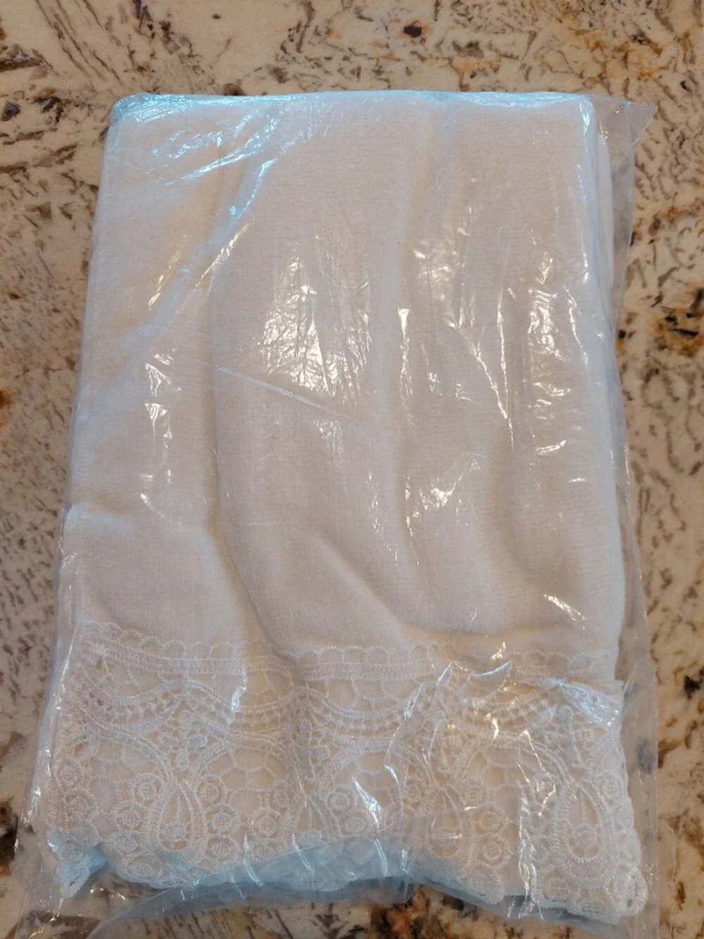 3 piece White Alicia Victorian lace trim Cotton Bath Towel Set
